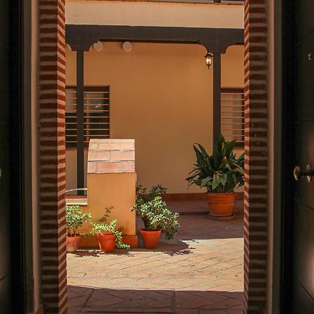 Charming Apt In The Center - 10M Walk Isla Magica Севиля Екстериор снимка