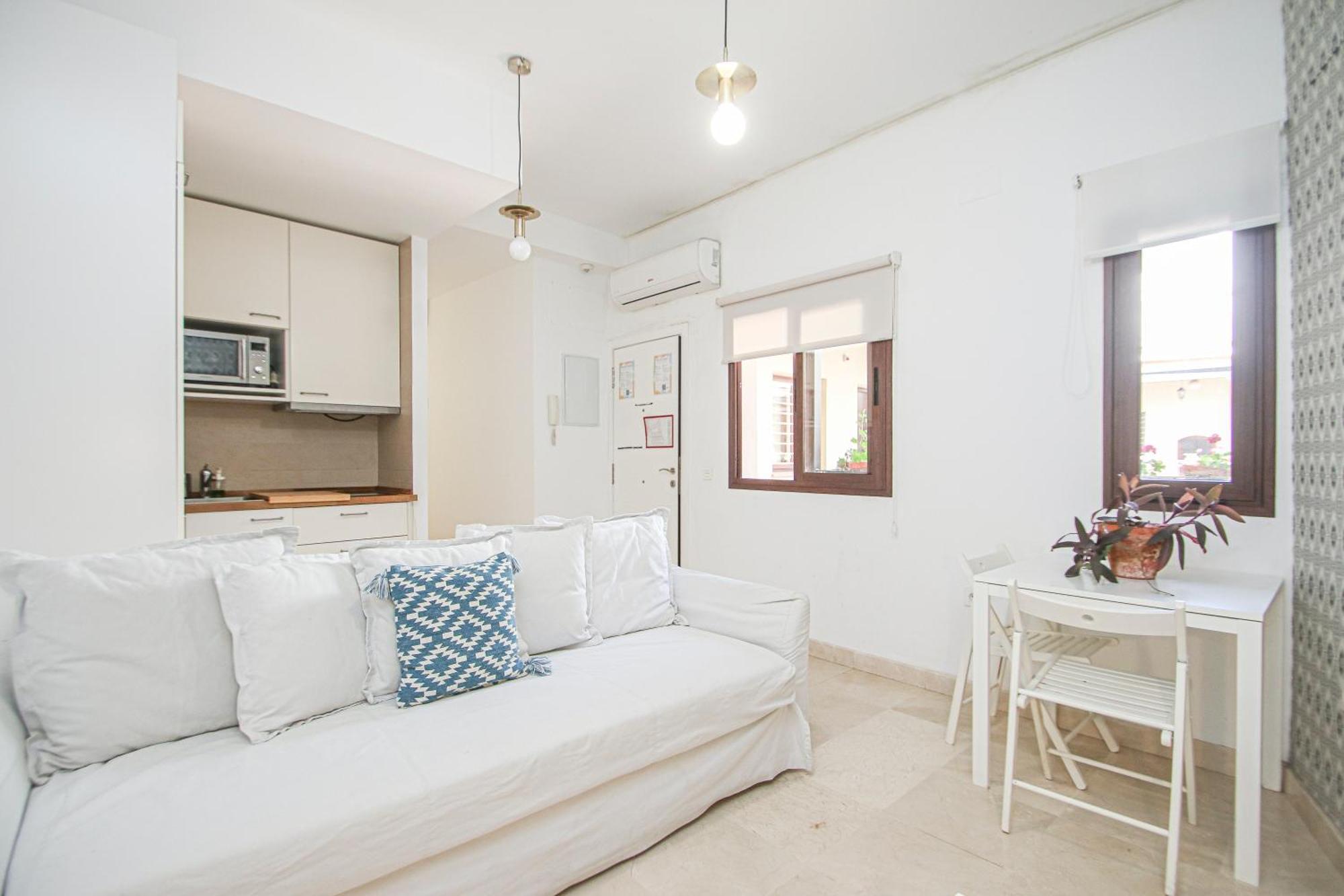 Charming Apt In The Center - 10M Walk Isla Magica Севиля Екстериор снимка