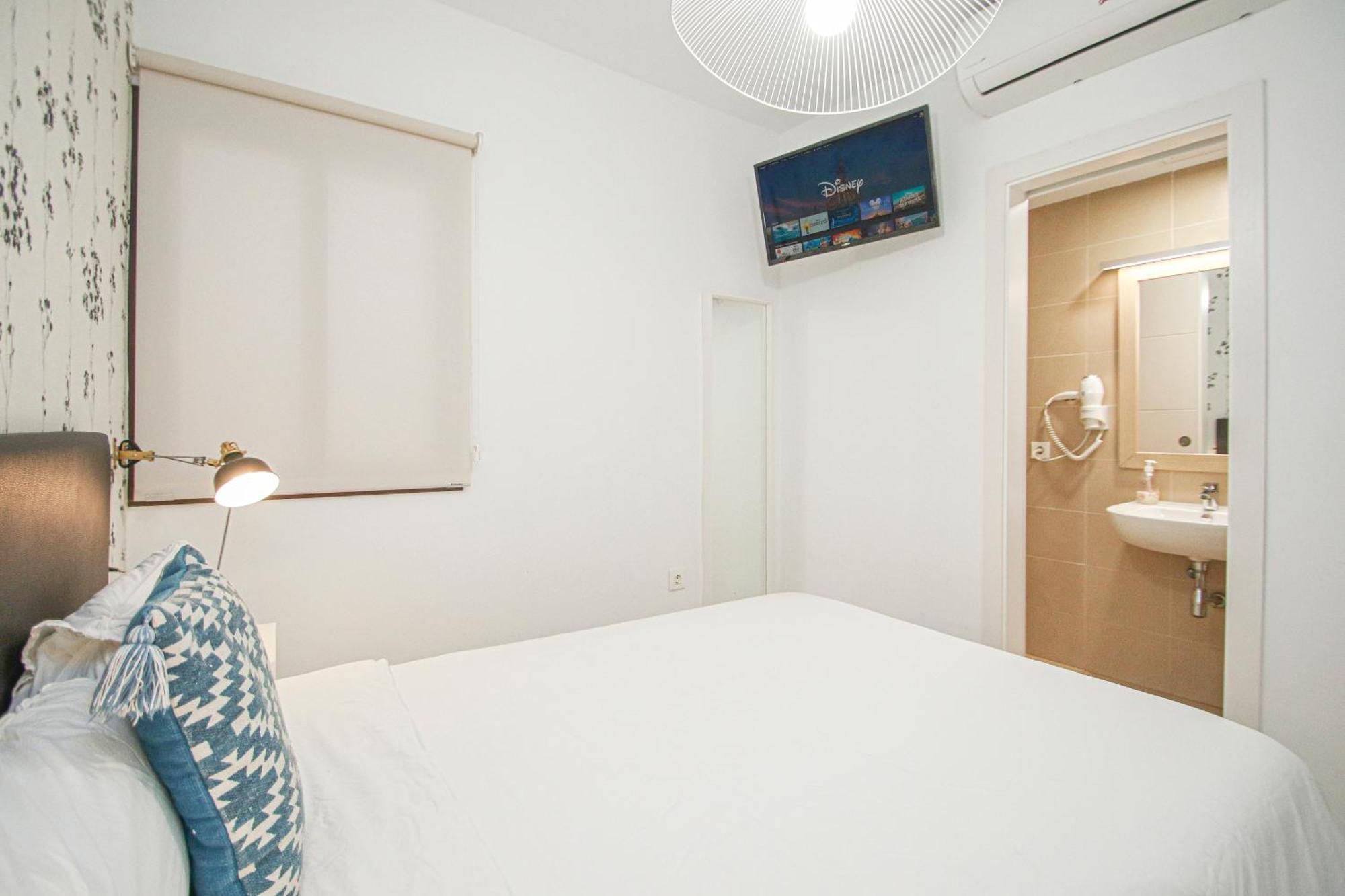 Charming Apt In The Center - 10M Walk Isla Magica Севиля Екстериор снимка