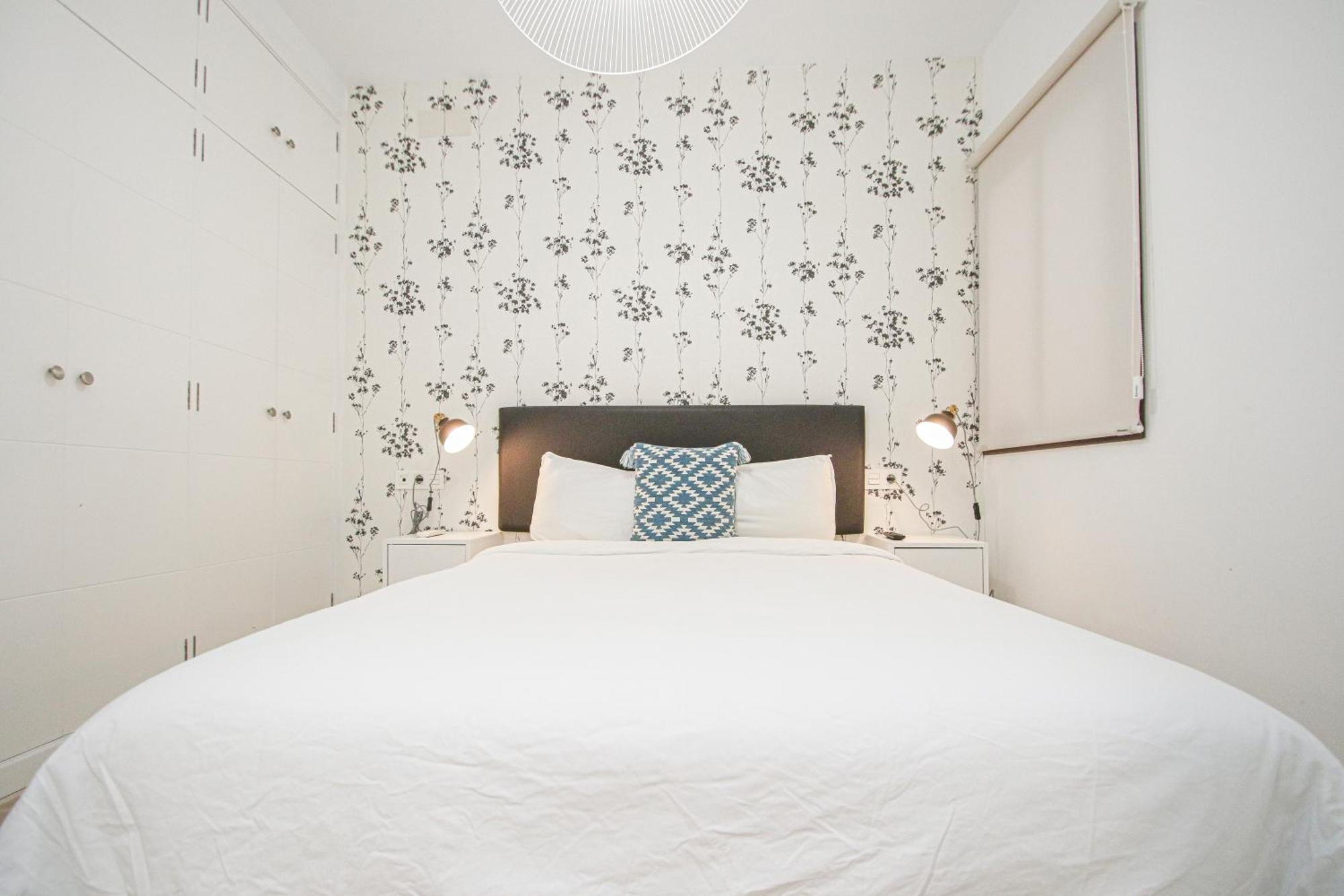 Charming Apt In The Center - 10M Walk Isla Magica Севиля Екстериор снимка