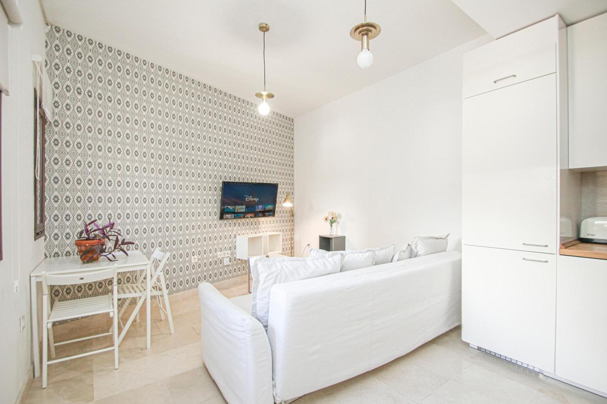 Charming Apt In The Center - 10M Walk Isla Magica Севиля Екстериор снимка